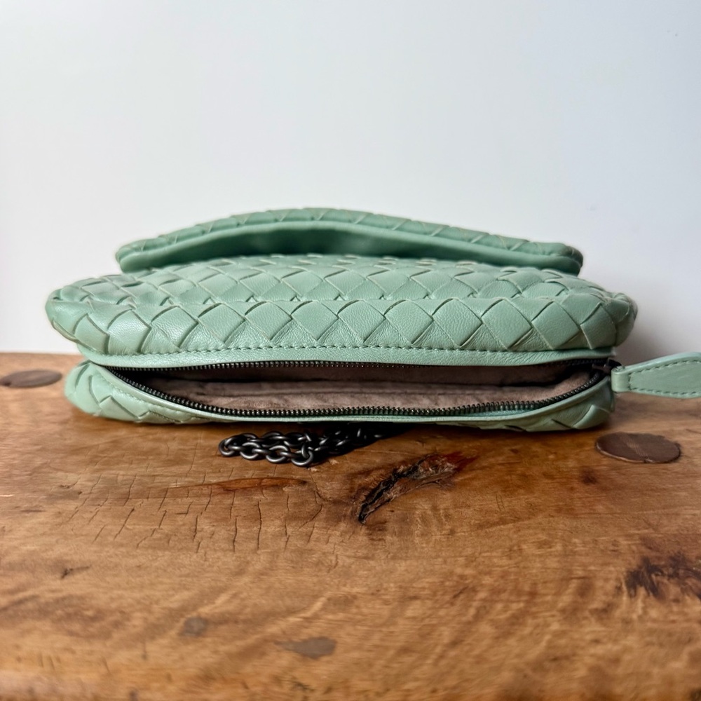 Bottega Veneta Classic Woven Bag - Picture 5 of 5